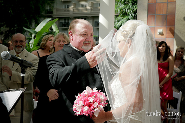 Best Gaylord Palms Resort Wedding photographer - Sandra Johnson (SJFoto.com)
